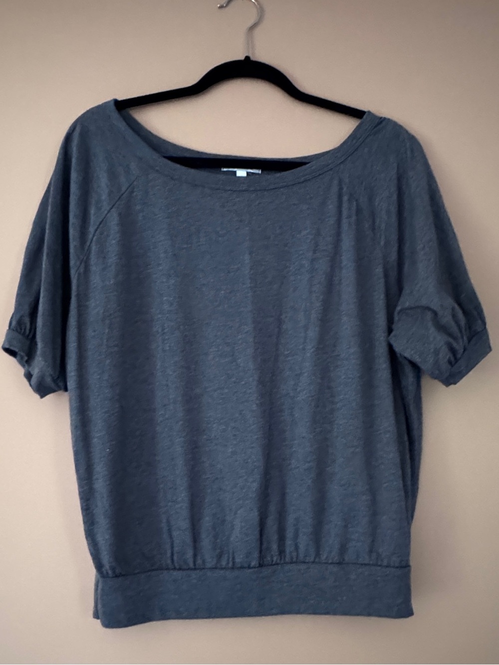 Gray Short-Sleeve Pullover Top